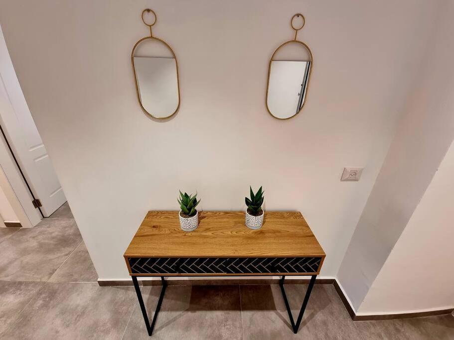 Beautiful 2-Bedroom Sea-View Apartment Netanya Ngoại thất bức ảnh