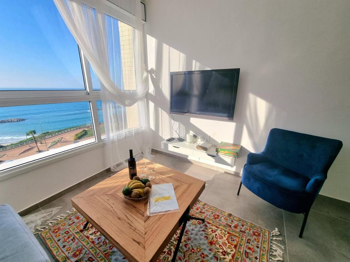 Beautiful 2-Bedroom Sea-View Apartment Netanya Ngoại thất bức ảnh