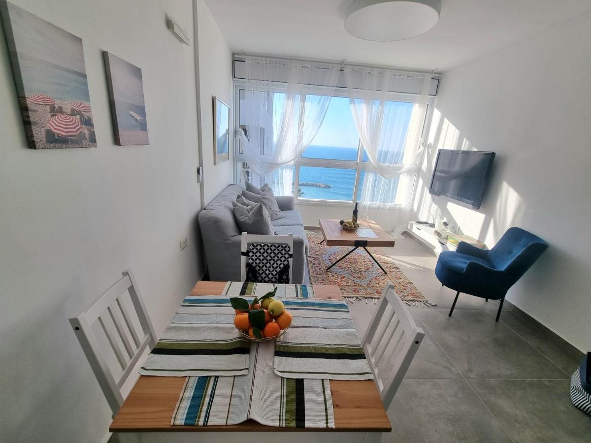 Beautiful 2-Bedroom Sea-View Apartment Netanya Ngoại thất bức ảnh